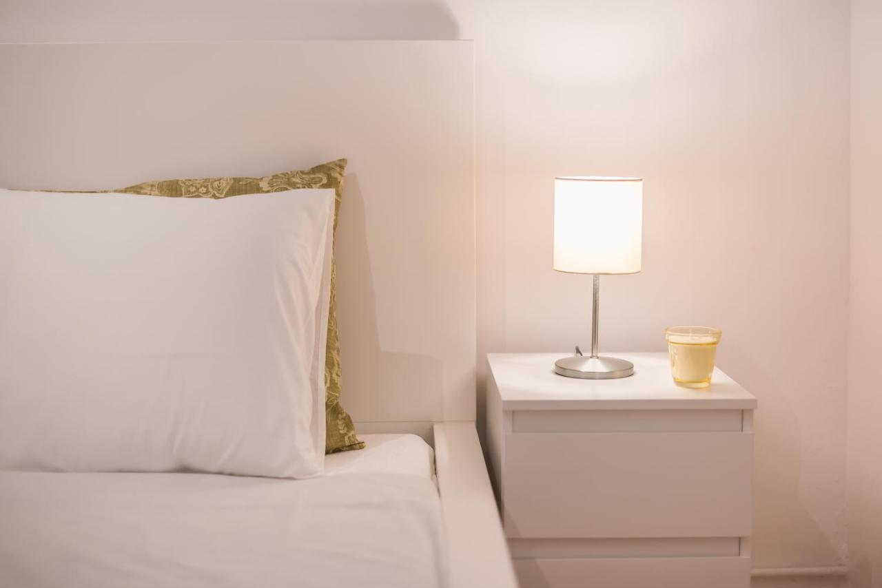 Apartment At Megaro Mousikis St Semi Basement 1Bed 2 Pers 雅典 外观 照片